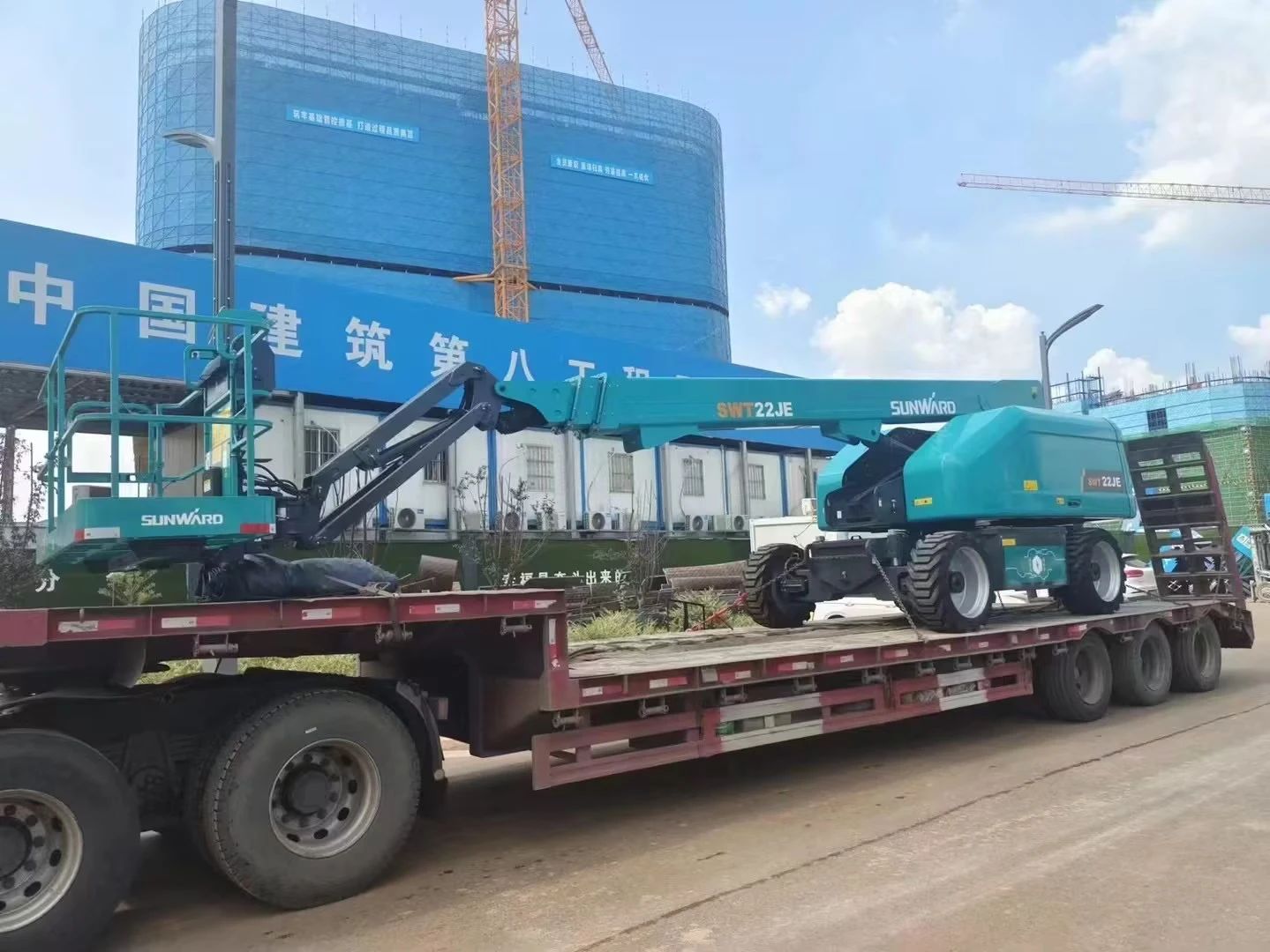 实力上新！尊龙凯时ag智能电动直臂高空作业平台进军华中市场