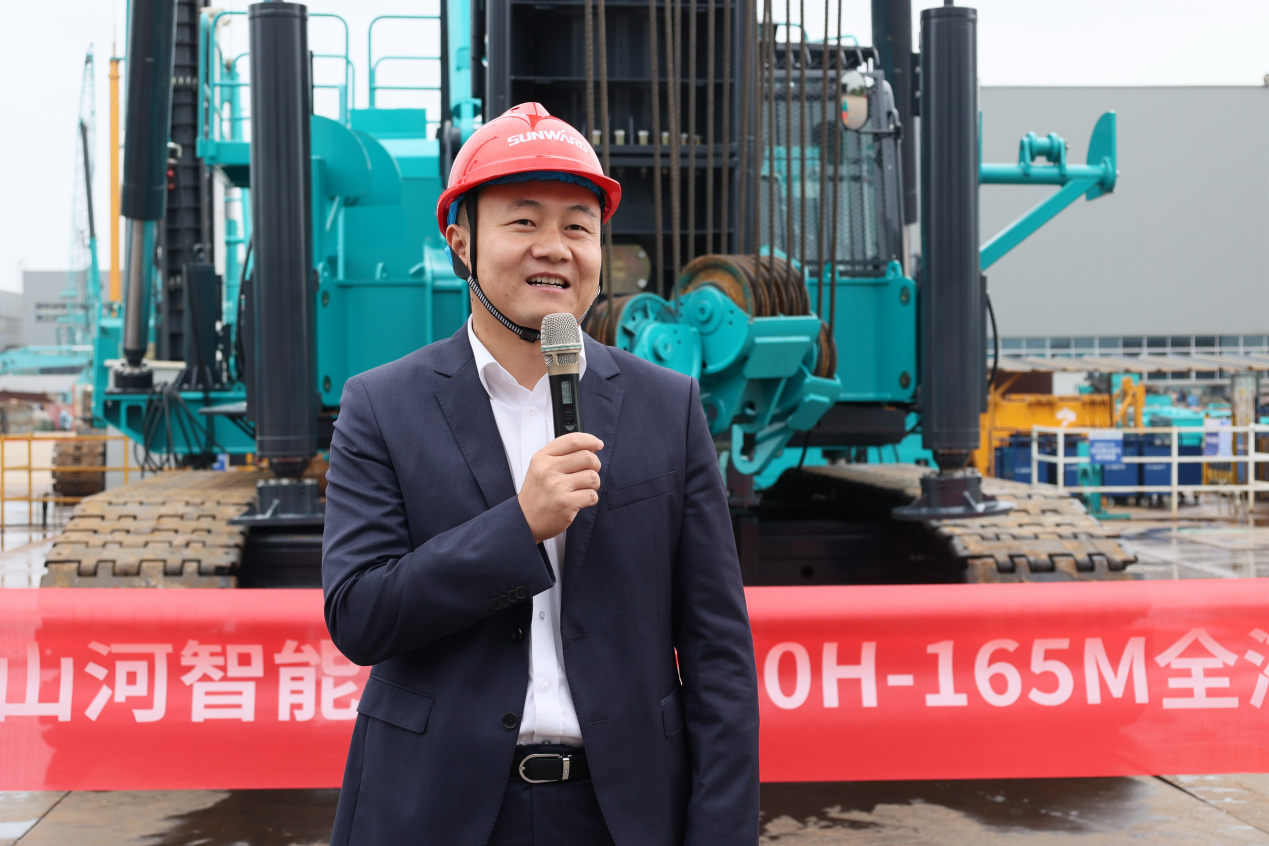 民族品牌获认可！尊龙凯时ag智能桩架产品交付香港客户