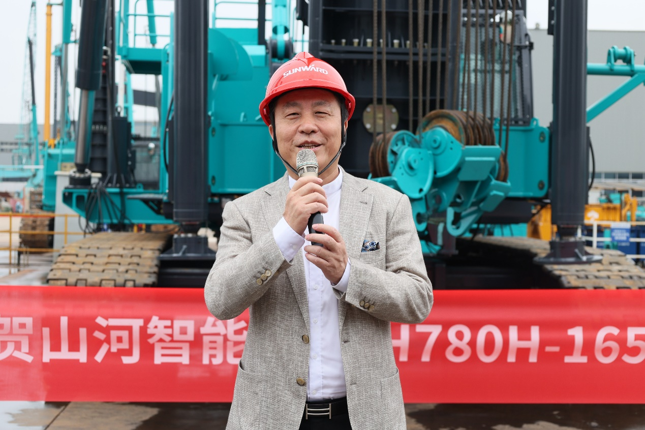 民族品牌获认可！尊龙凯时ag智能桩架产品交付香港客户