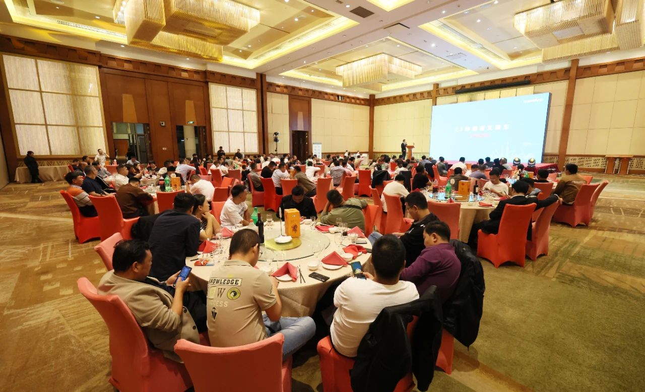 精品出击，闪灼魔都！尊龙凯时ag智能全系列高空机械亮相2023亚洲国际高空展