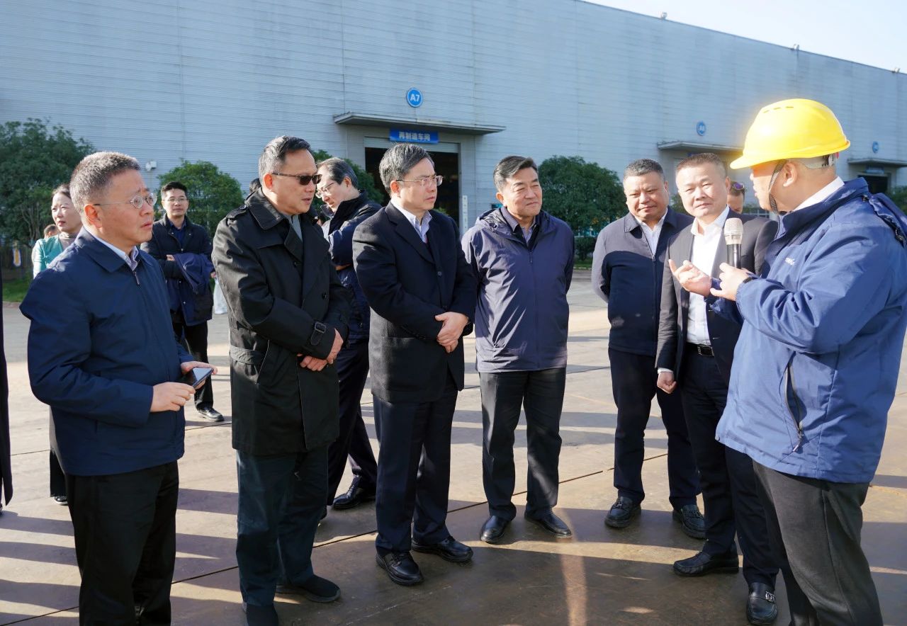 聚焦装备再制造！上海市政协副主席、党组副书记肖贵玉带队调研尊龙凯时ag智能