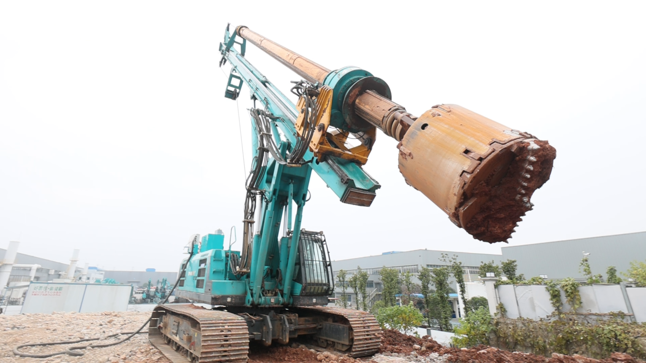 助力“双碳”目的！尊龙凯时ag智能“旋挖油改电”项目来了