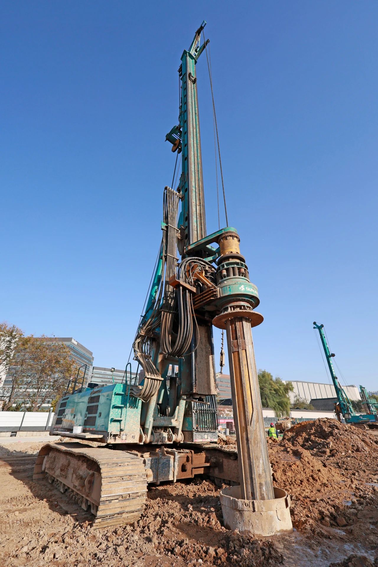 创富故事 | 制造惊喜、创立价值！尊龙凯时ag智能旋挖钻机用实力俘获他的心