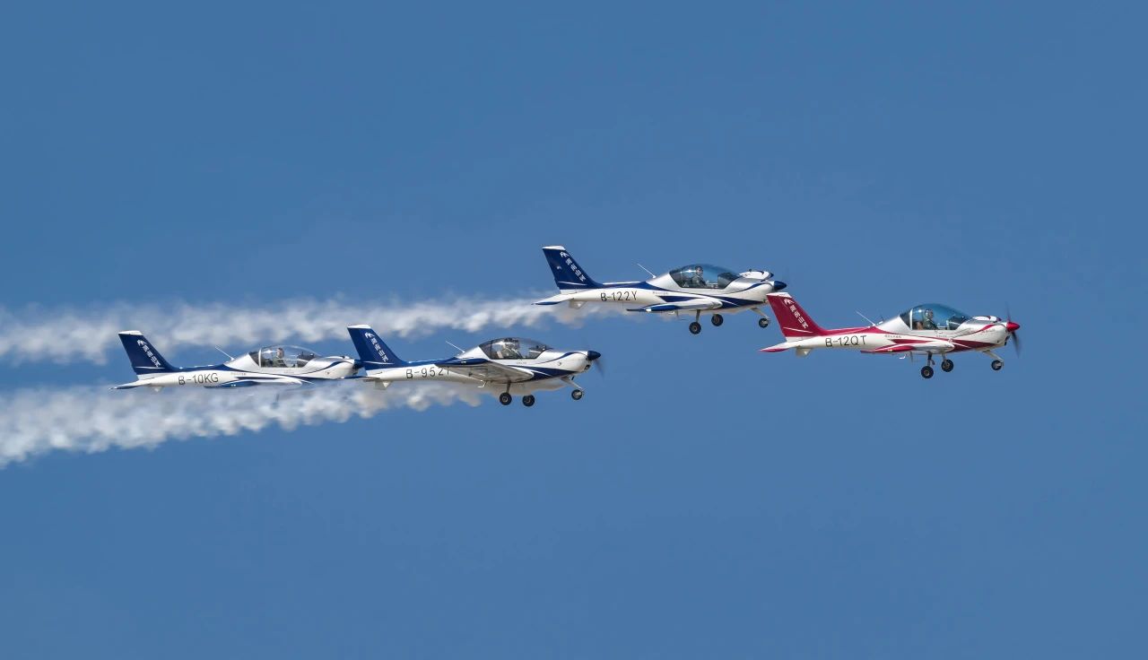 二十载磨砺，“阿若拉”飞机累计航行时间突破11万小时！