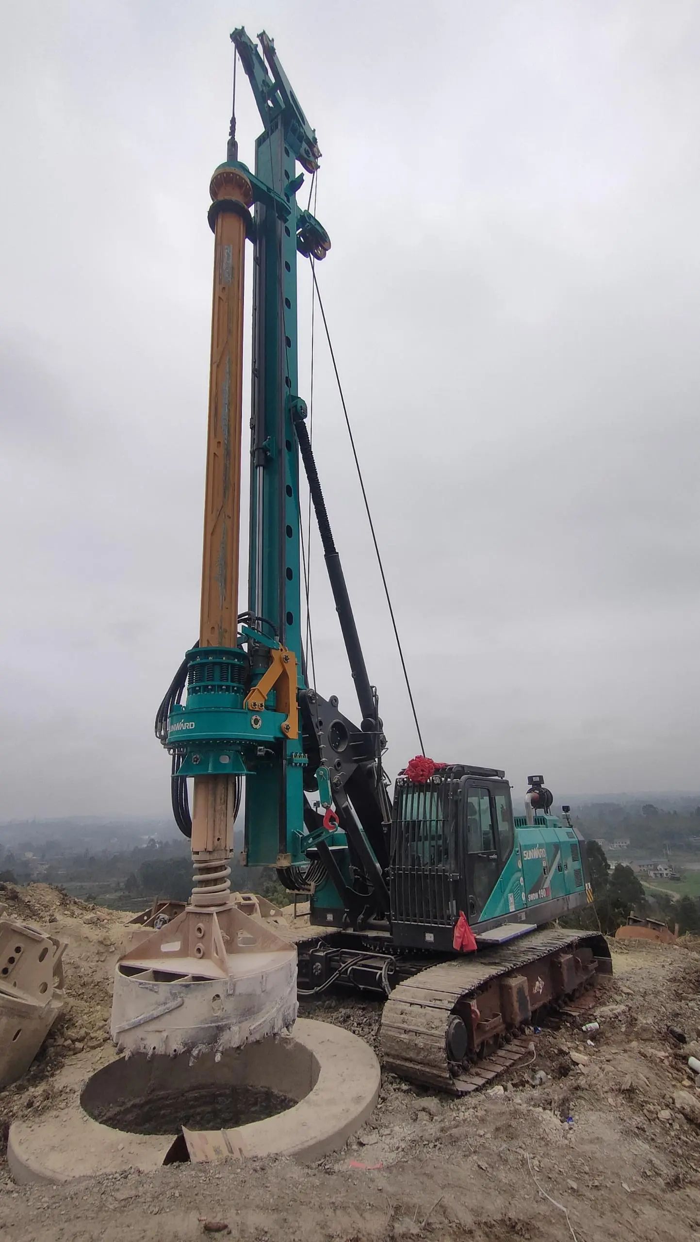 一连火热交付！尊龙凯时ag智能SWDM190JN旋挖钻机备受天下各地客户青睐