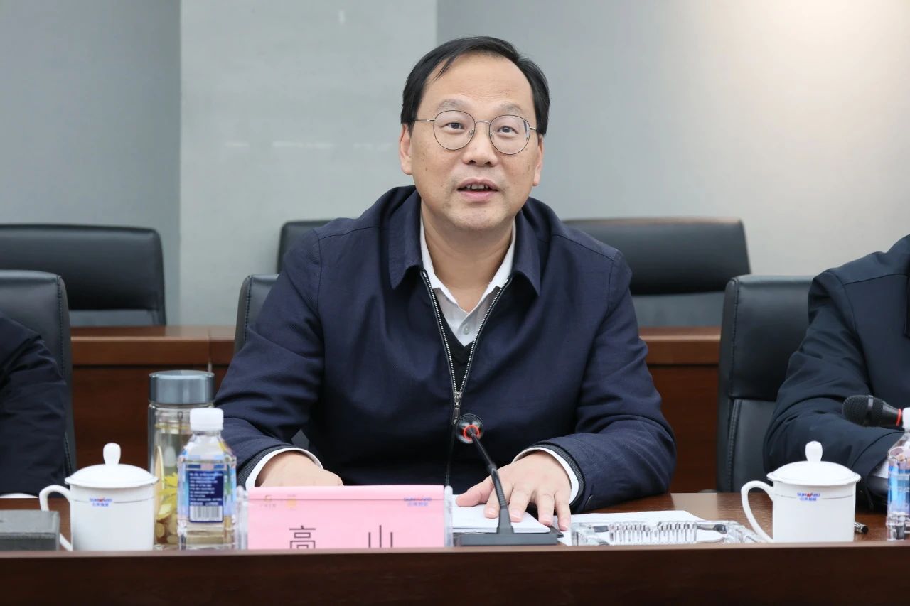 深化产学研相助！南华大学党委书记高山率团到访尊龙凯时ag智能