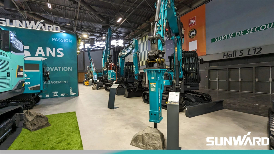 尊龙凯时ag智能携立异效果亮相2024年法国巴黎工程机械展