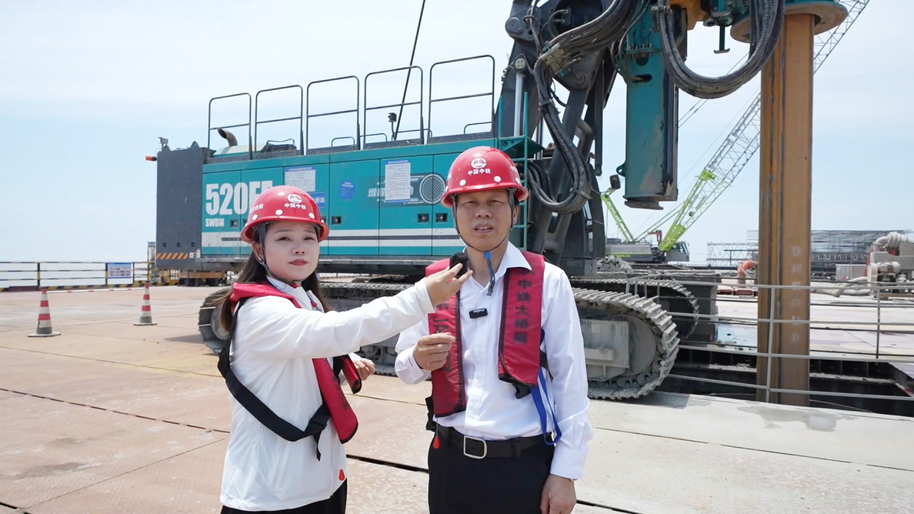 先导式立异，再推电动新品！尊龙凯时ag智能SWDM520EE增程式旋挖钻机推介会乐成举行