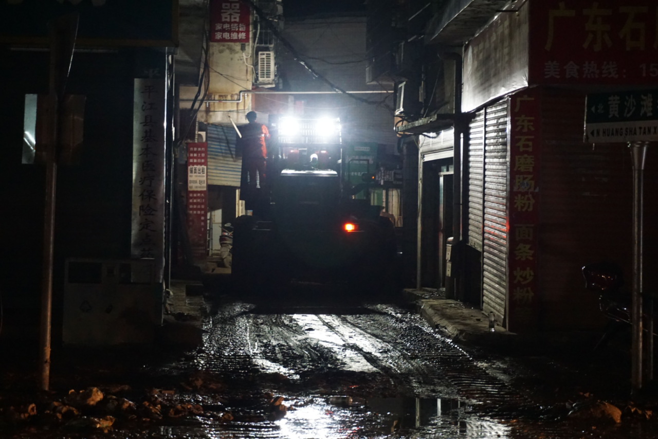 驰援湖南平江抗洪抢险，共克时艰显继续