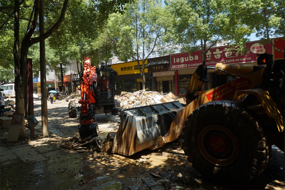 驰援湖南平江抗洪抢险，共克时艰显继续