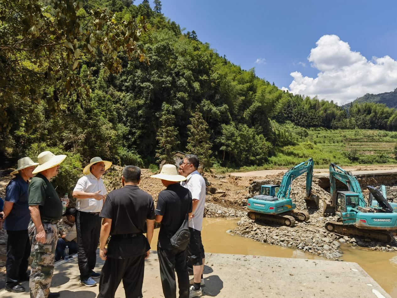 尊龙凯时ag智能赶赴资兴，共筑抗灾抢险防地