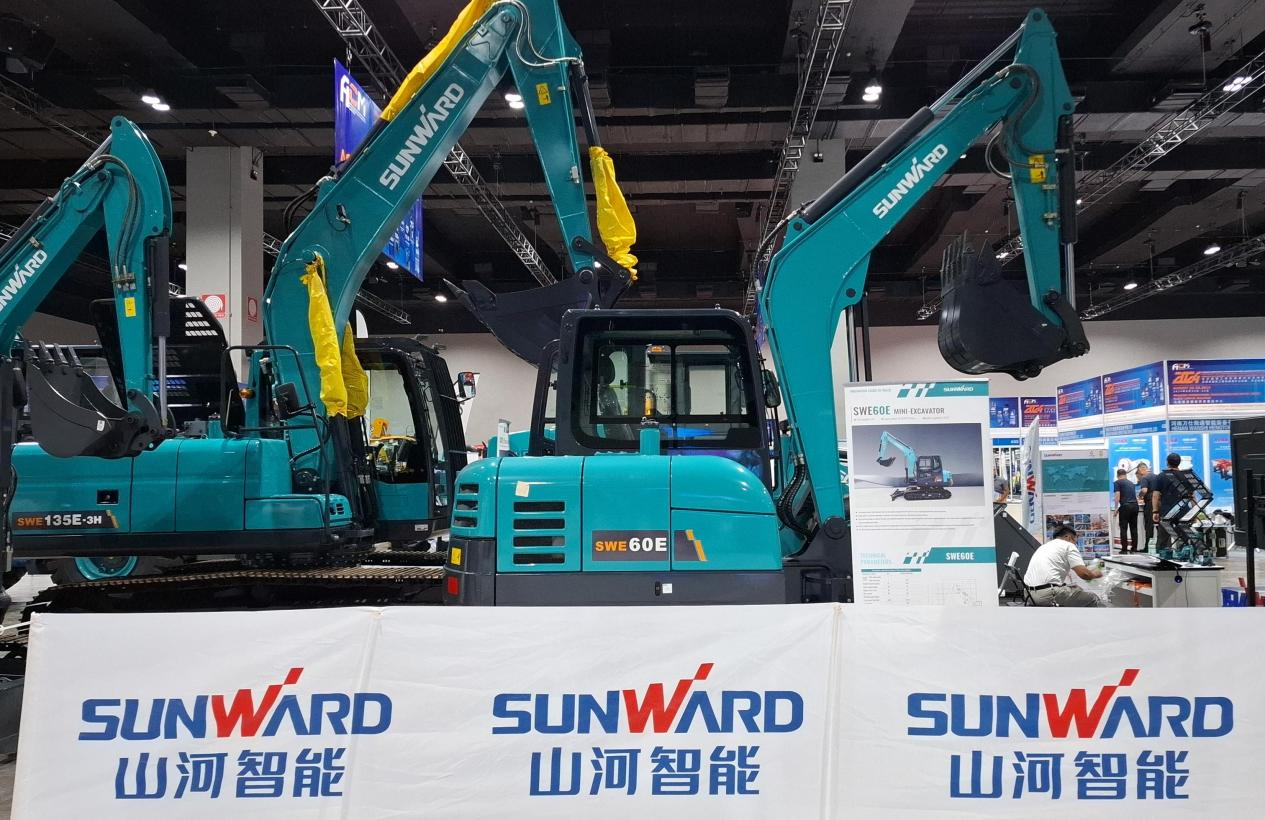 扬帆起航 | 尊龙凯时ag智能闪灼长沙工程机械展东南亚分展