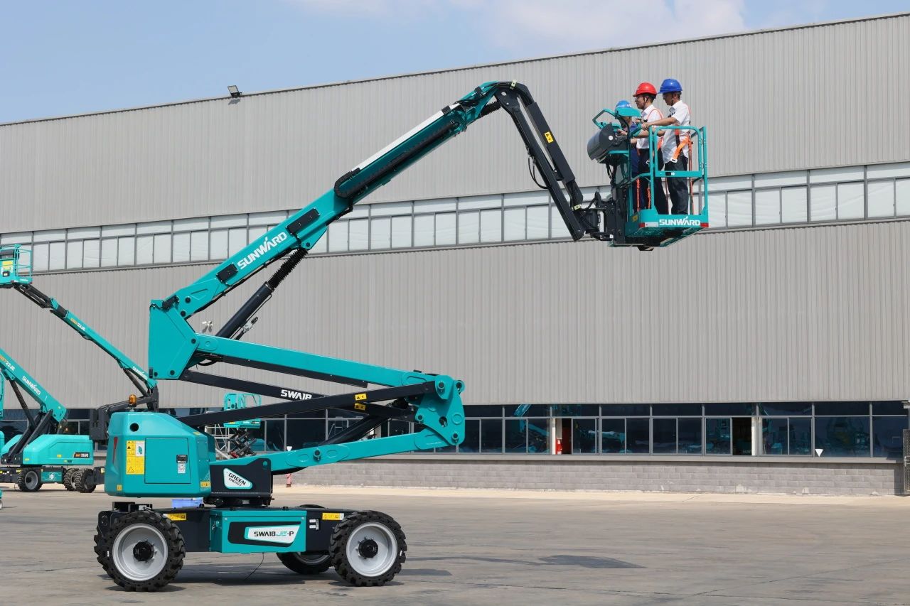 高可靠、高清静、高性能！尊龙凯时ag智能新一代P系列电动臂式高空作业平台乐成下线