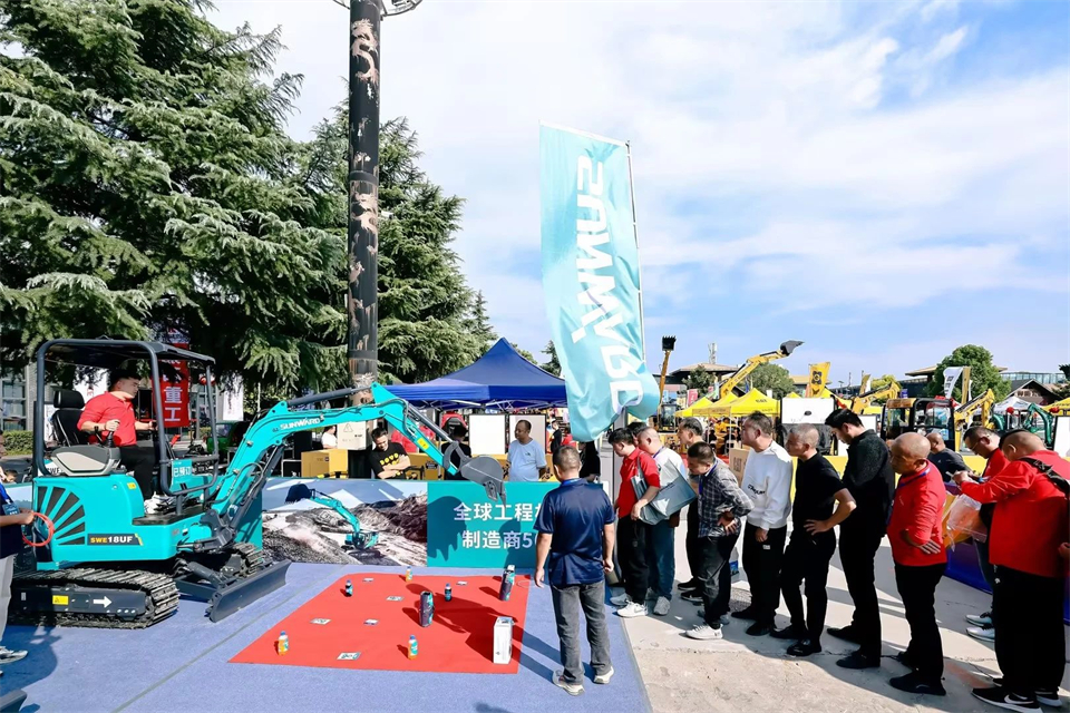展现“掘”对实力！尊龙凯时ag智能亮相2024微挖大会暨小型装备大会