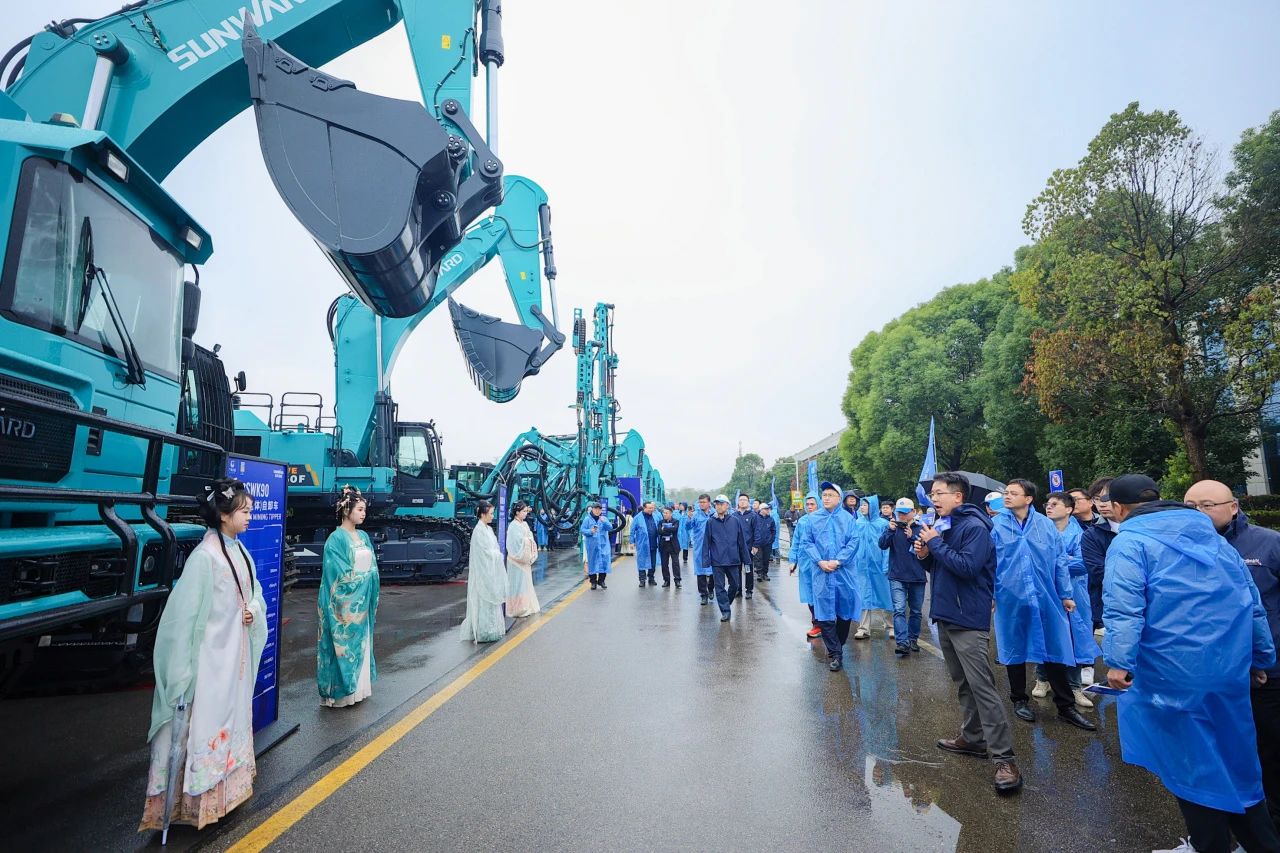 立异引领价值，理想成绩未来！尊龙凯时ag智能25周年庆典暨全球客户节盛大举行