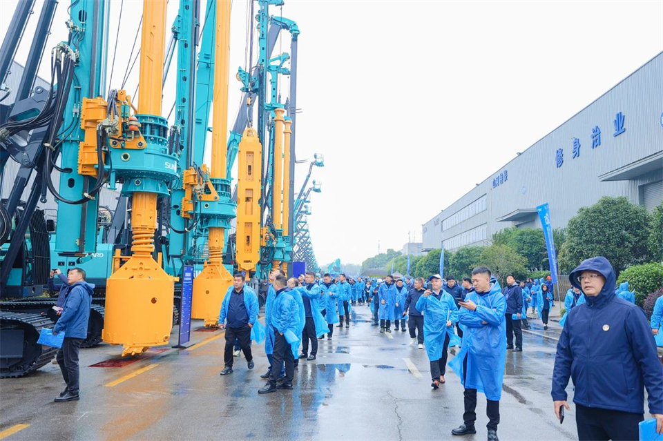 立异引领价值，理想成绩未来！尊龙凯时ag智能25周年庆典暨全球客户节盛大举行