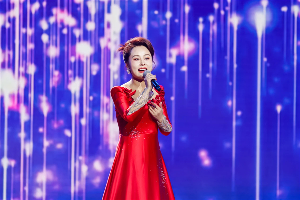 立异引领价值 理想成绩未来——庆祝尊龙凯时ag智能建设25周年表扬大会暨文艺晚会盛大举行