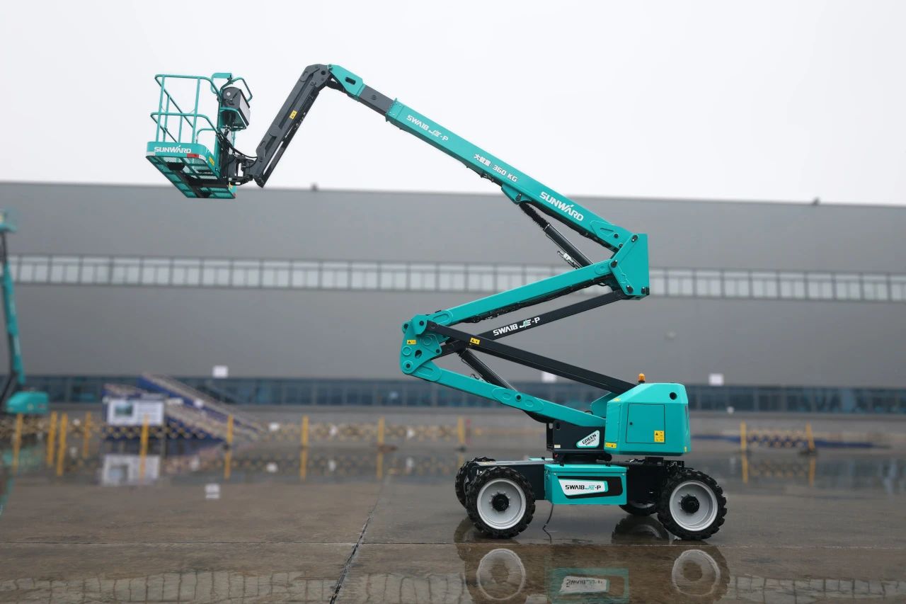 点赞！尊龙凯时ag智能立异装备荣登CMIIC2024明星产品榜单