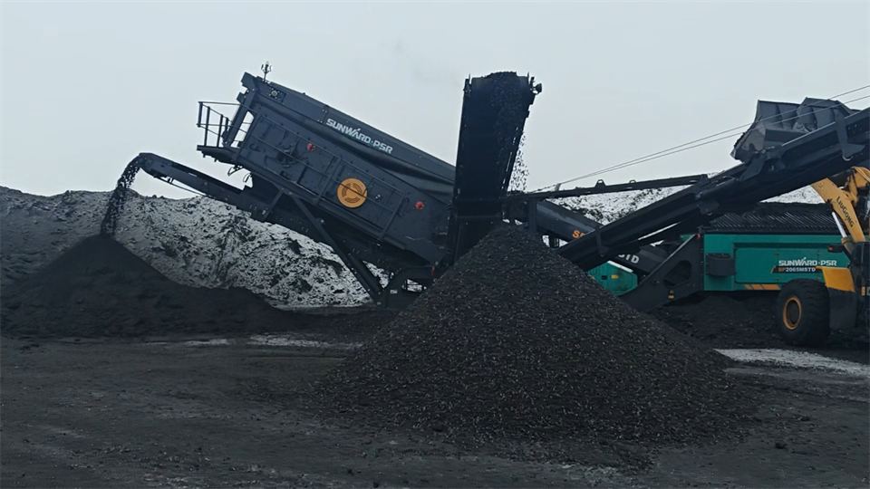 不惧-30℃极寒挑战，尊龙凯时ag普石勒破碎筛分装备稳固运行！