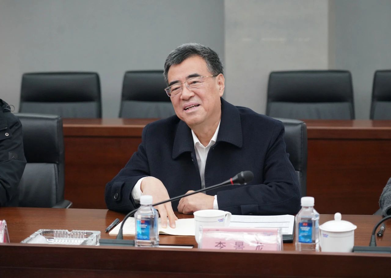 中国出口信用包管公司到访尊龙凯时ag智能