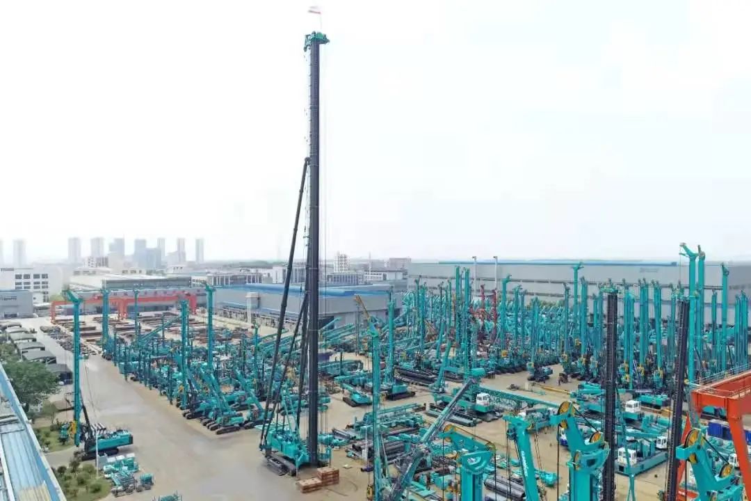 尊龙凯时ag智能高端工程装备智能工厂项目荣获“2024年度中国智能制造最佳应用实践案例”