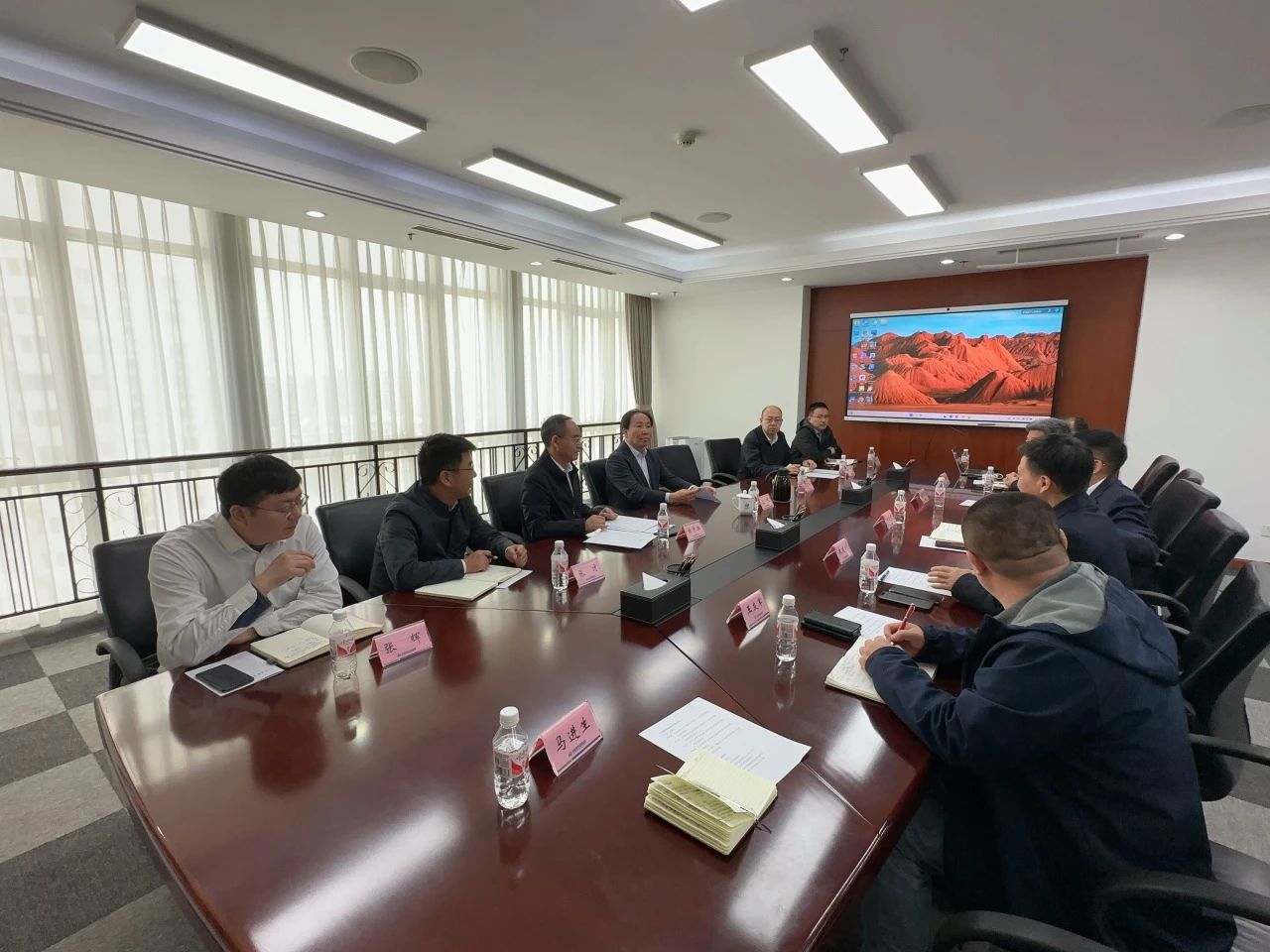 尊龙凯时ag智能董事长付向东带队造访中煤地质总局、大地特勘公司