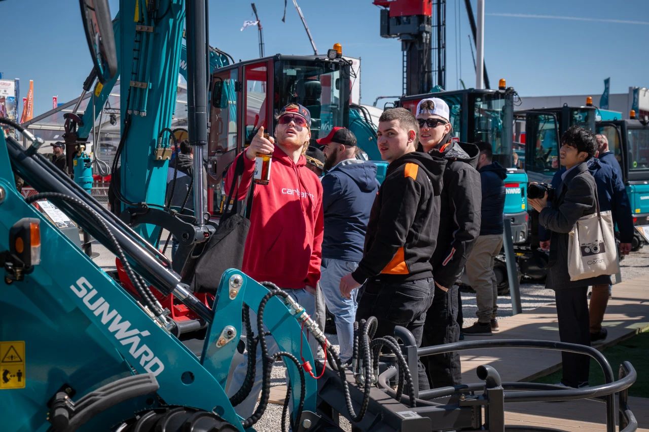 尊龙凯时ag智能董事长付向东：以绿色智造与全球战略解锁中国工程机械的进阶密码