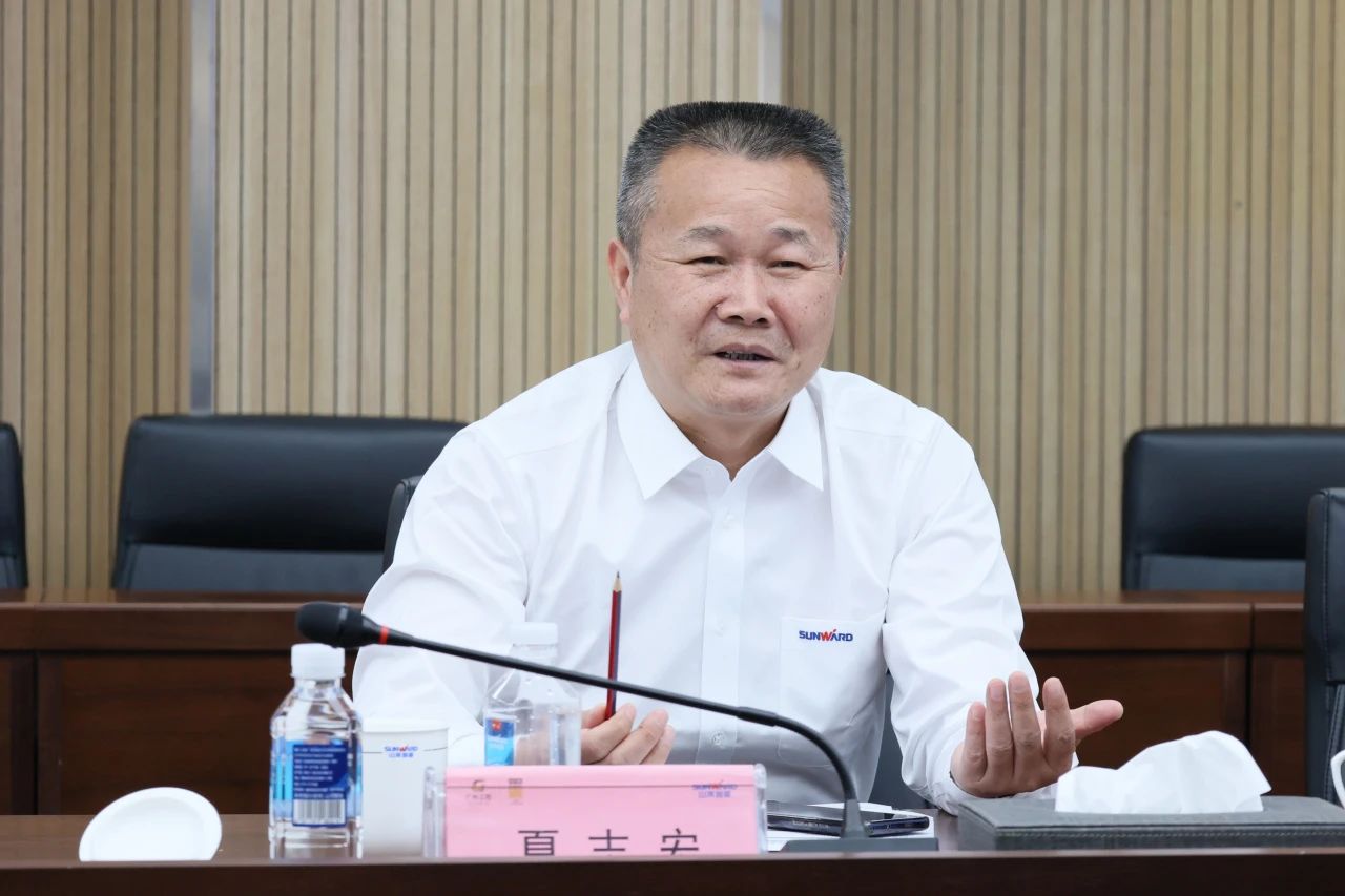 共促中国制造扬帆外洋！中国出口信用包管公司到访尊龙凯时ag智能