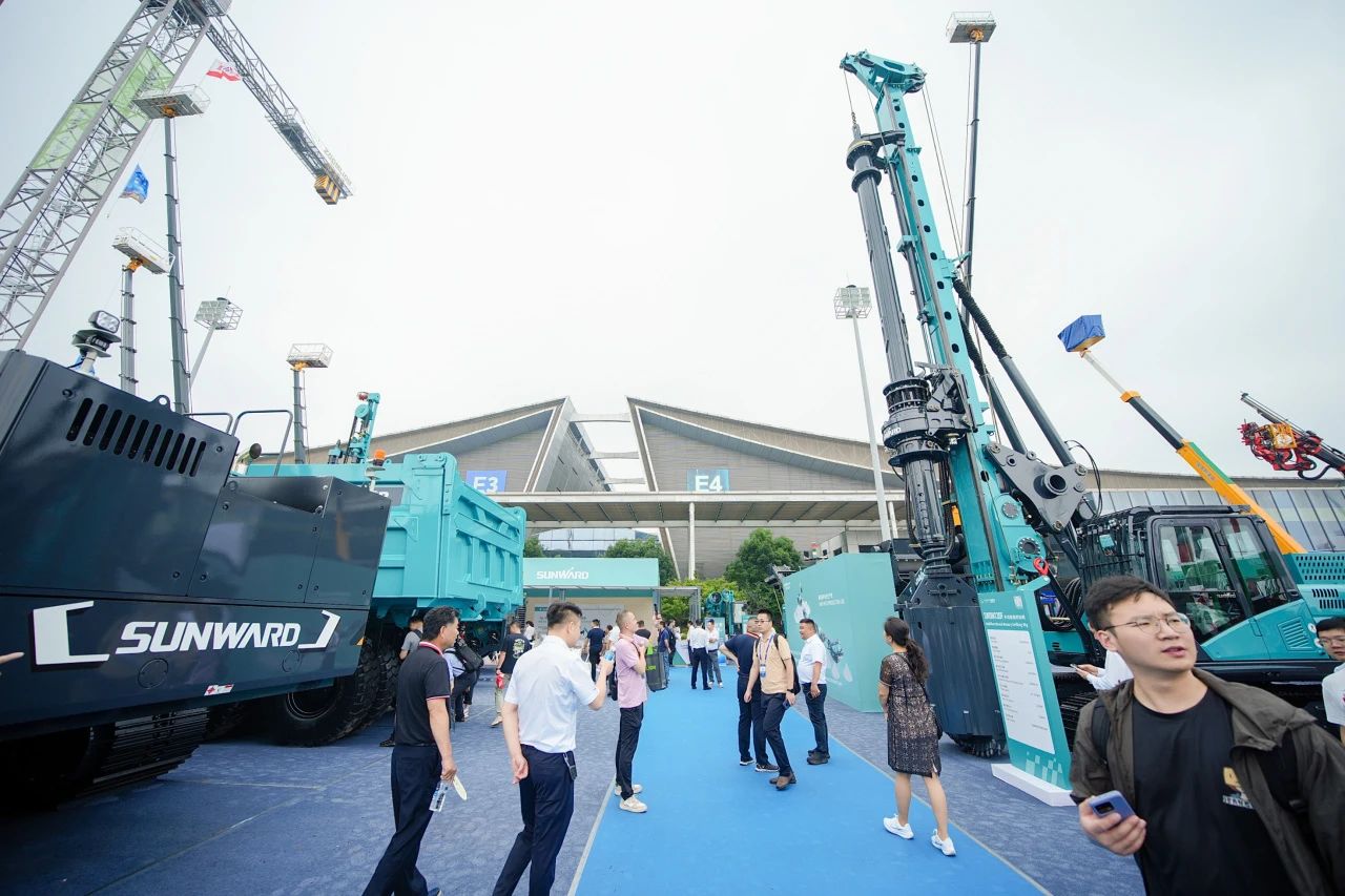 2025 CICEE | 为客户创立价值，尊龙凯时ag智能客户交流会圆满举行