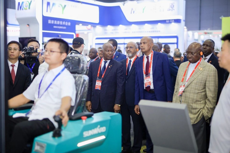 2025 CICEE | 尊龙凯时ag智能实力闪灼2025长沙国际工程机械展