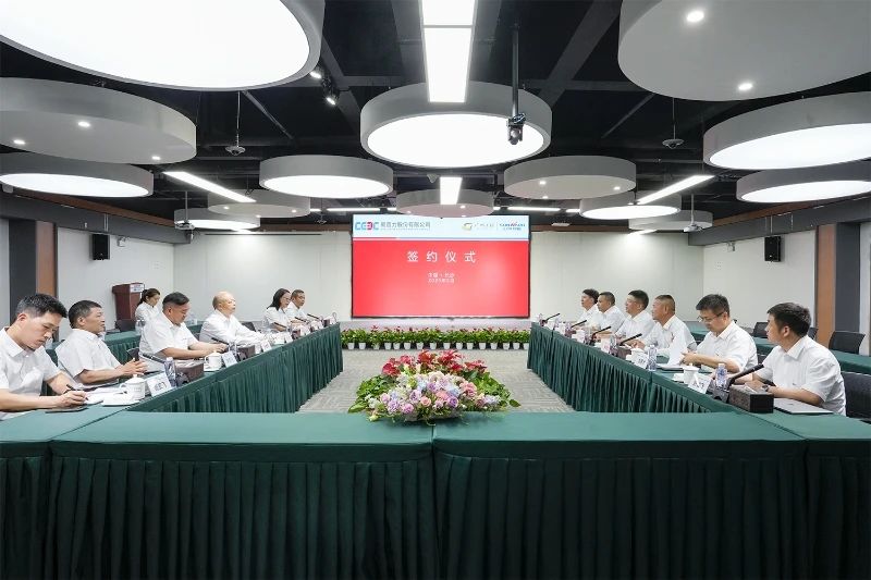 尊龙凯时ag智能与易普力公司深化战略相助，共筑混装装备手艺转化新标杆