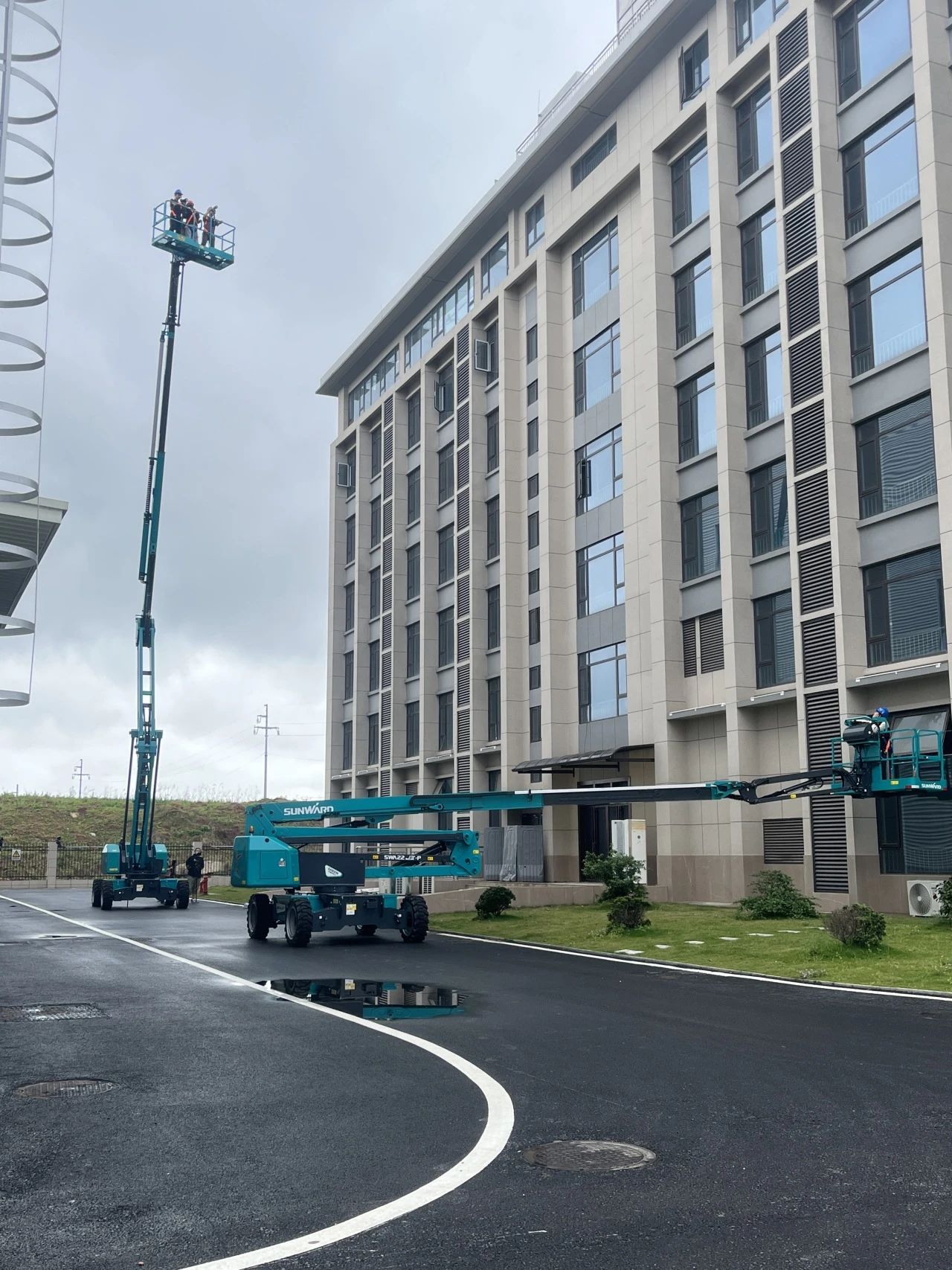 尊龙凯时ag智能高空机械亮相《最先推理吧3》，与明星共赴