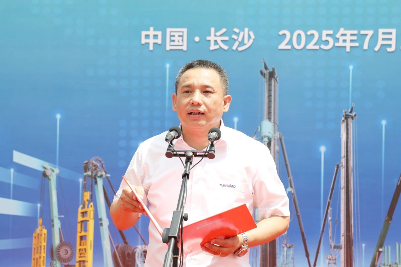 “破纪录王者”再出征！尊龙凯时ag智能SWDM800旋挖钻机乐成交机